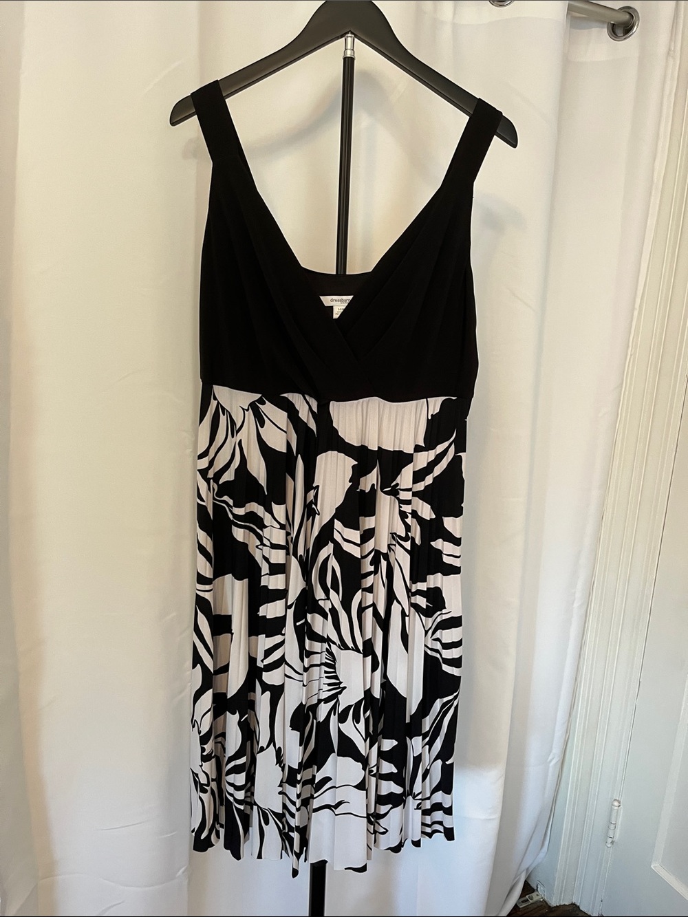 Dress Barn Black and White Pleated Floral-Print Midi Dress